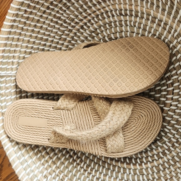 Slippers US 8 - 8.5 - Picture 2 of 5